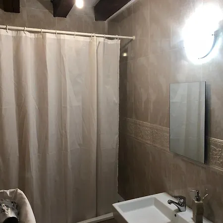 Edificio Con 2 Opciones Duplex 3 Y 1 En Plaza Mayor *